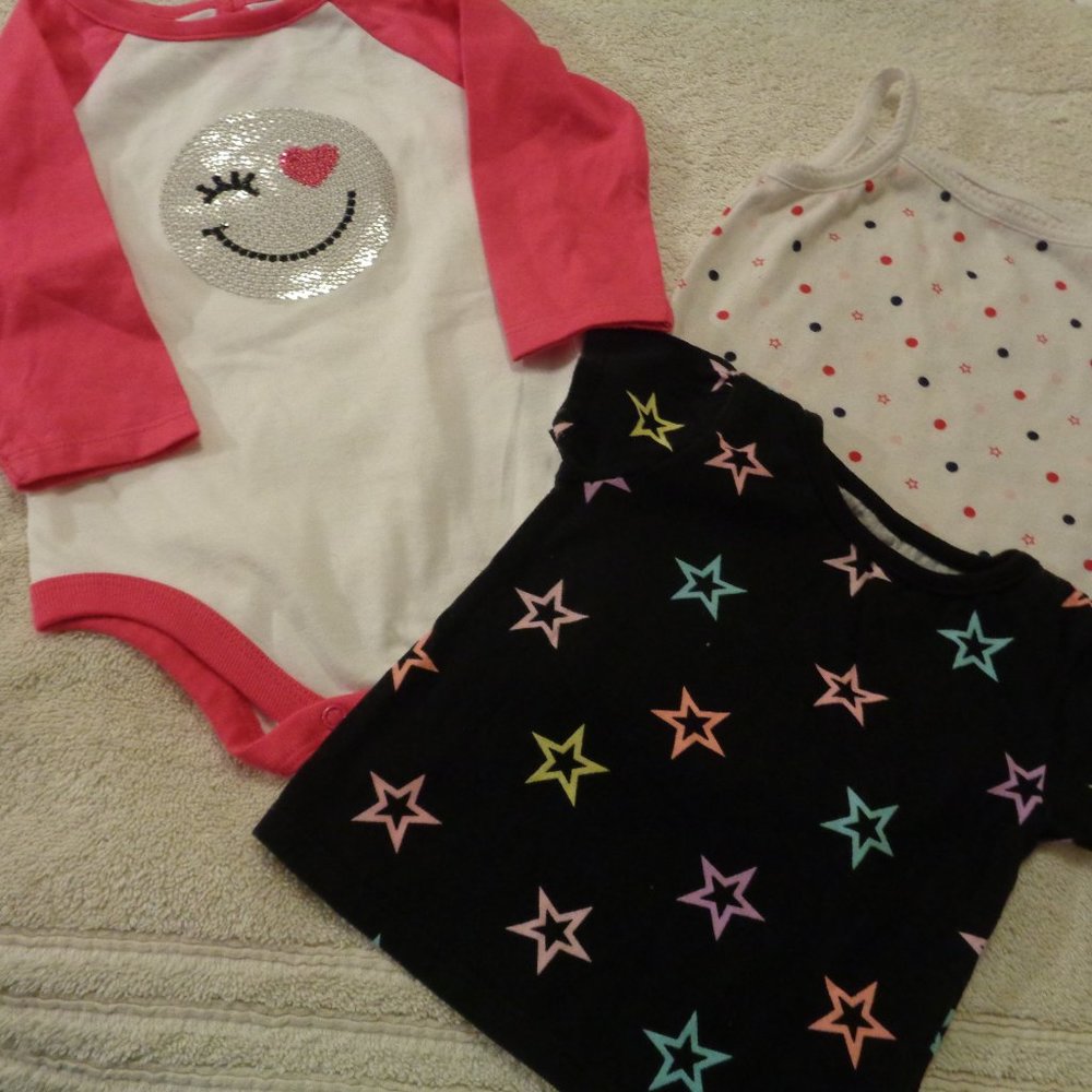 BABY BUNDLE 3 PIECES STARS TEE, DOTS JUMPER , SMILE SUIT